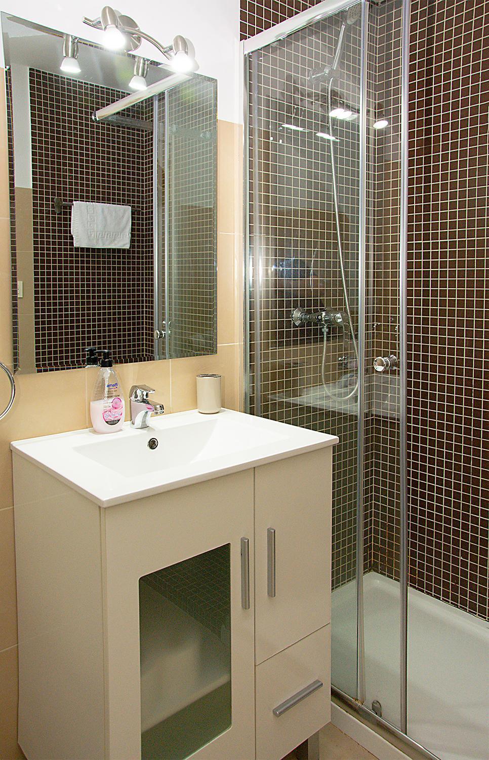 Appartement En Calle Regla Sanz *